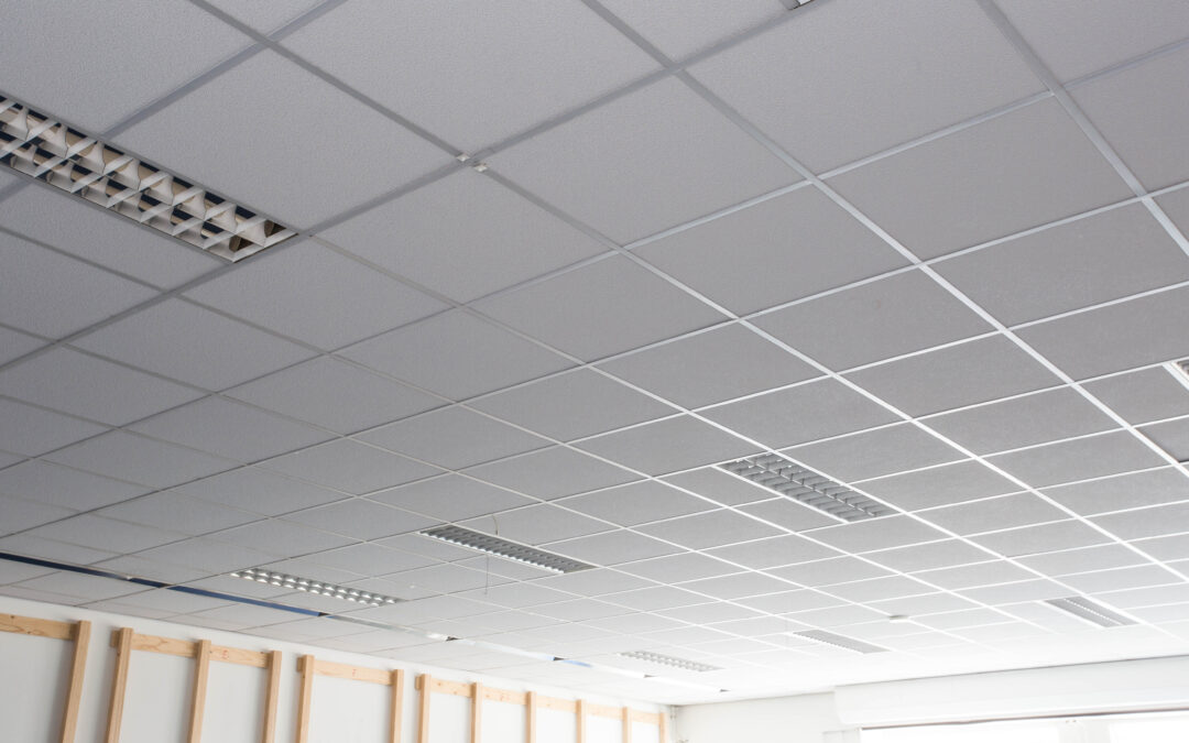 L’installation de plafonds suspendus à Marmande : la solution pour une rénovation réussie